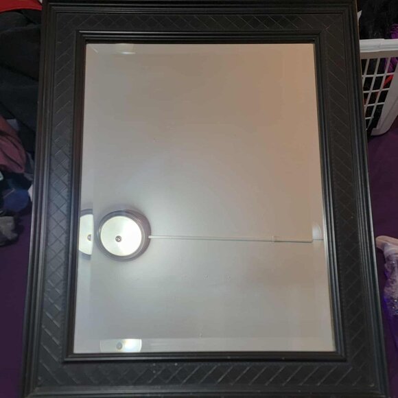 Large mirrow w/ Brown frame - Picture 2 of 2